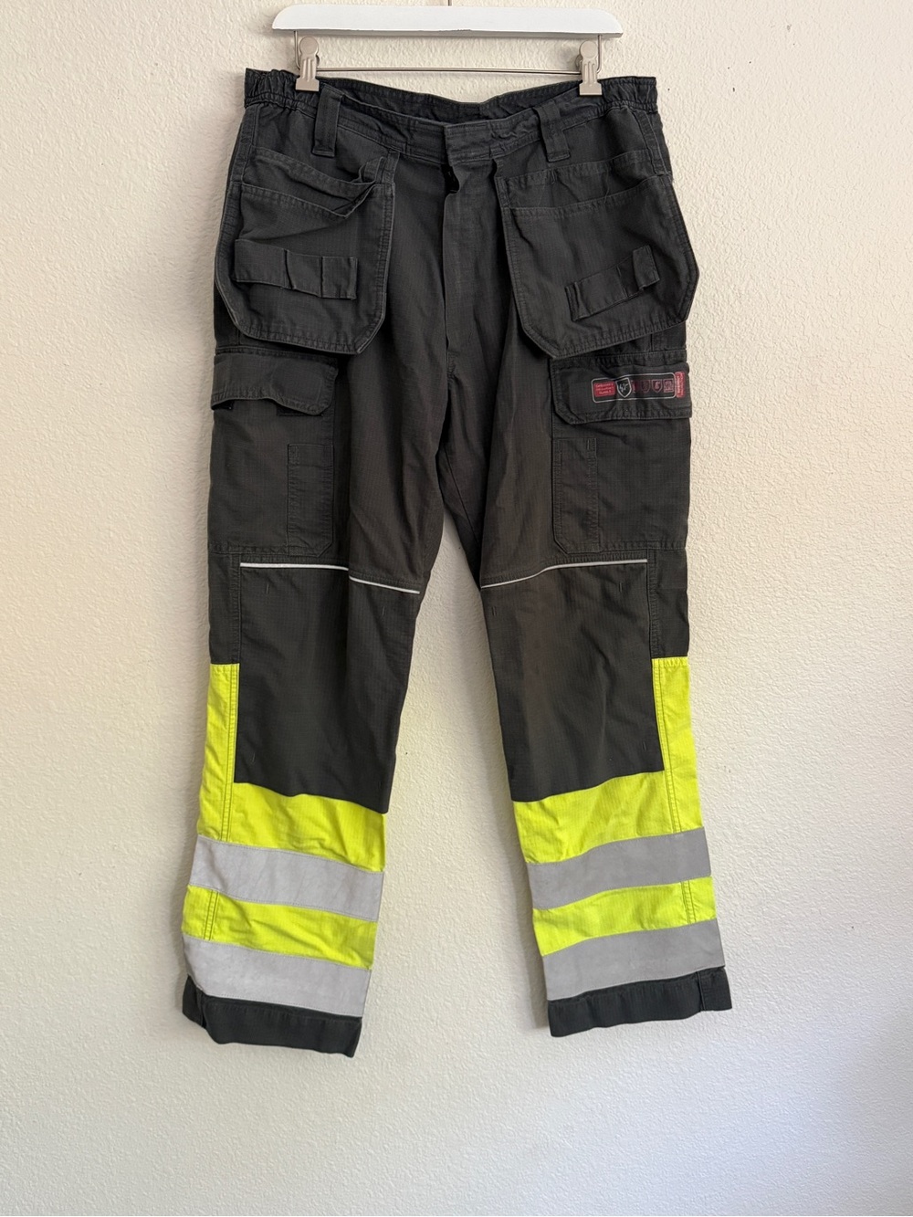 STRATA by skanwear High-Visibility Black Cargo Work Pants size 36